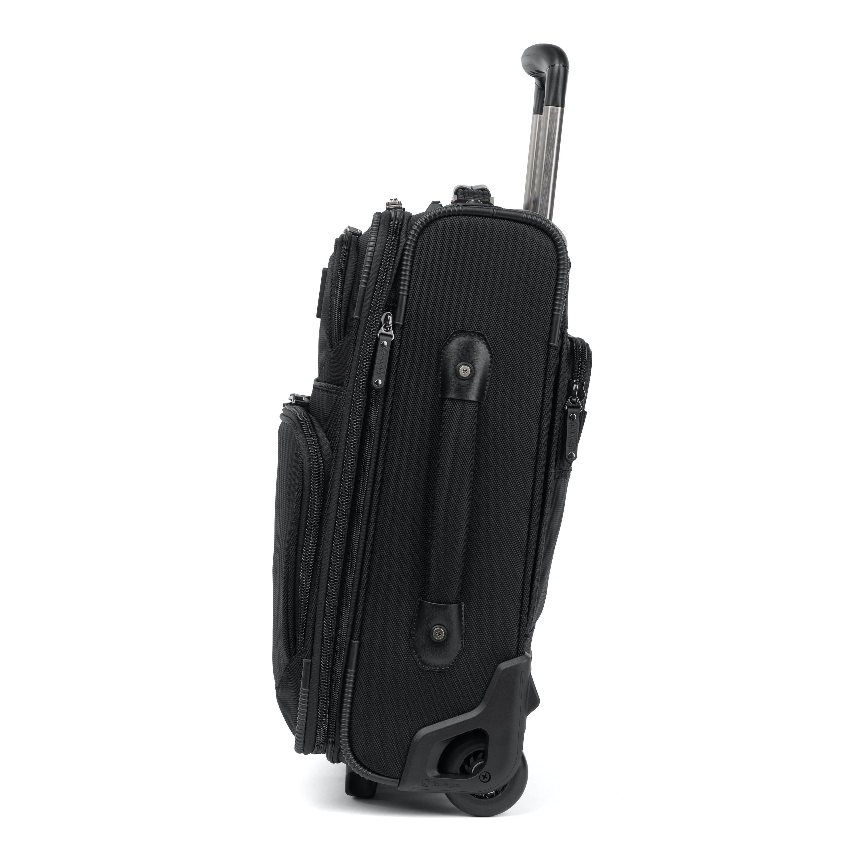 Travelpro® FlightCrew™ 5 Slim Expandable Rollaboard®