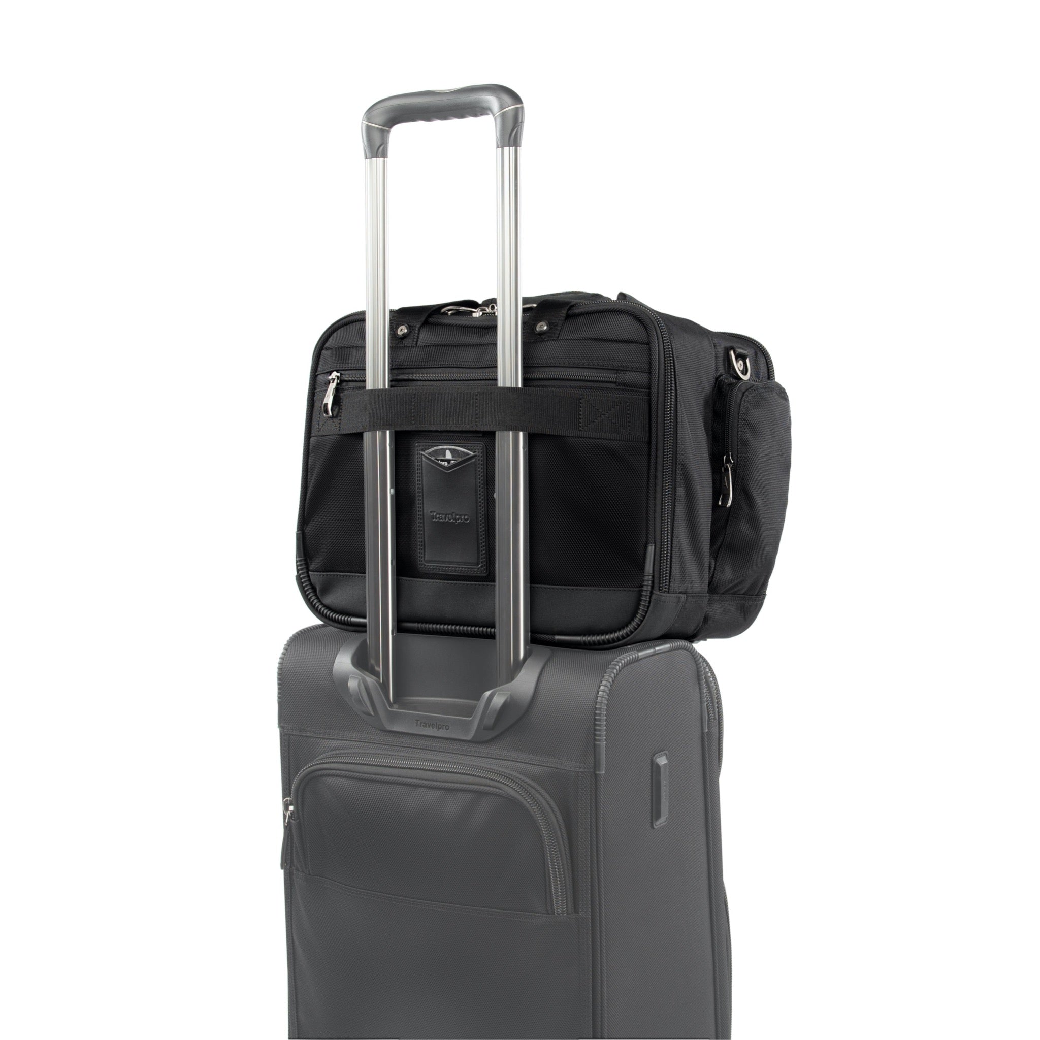 Travelpro flightcrew5 flight tote online